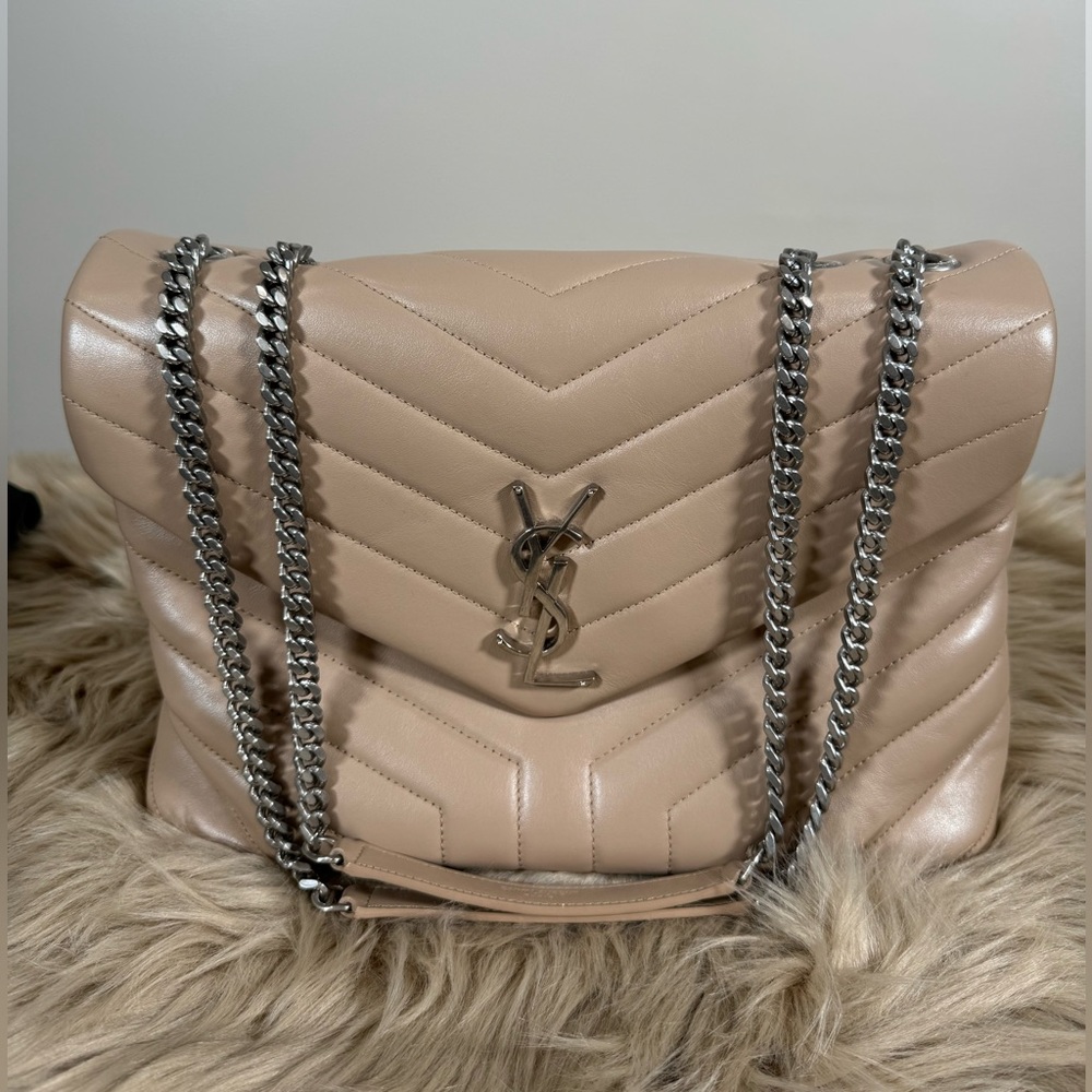 ❌❌❌SOLD❌❌❌Authentic YSL Yves Saint Laurent Monogram Loulou Shoulder/Crossbody - Picture 1 of 15